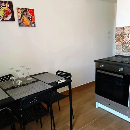 فندق مبيت وإفطار Granatelli